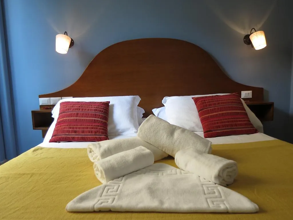 Extrahotel Paradise 로마 2*,  이탈리아