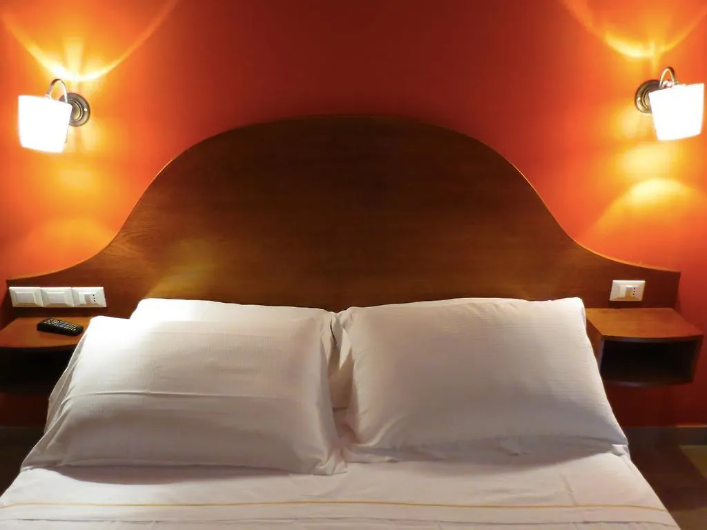 Extrahotel Paradise Rom